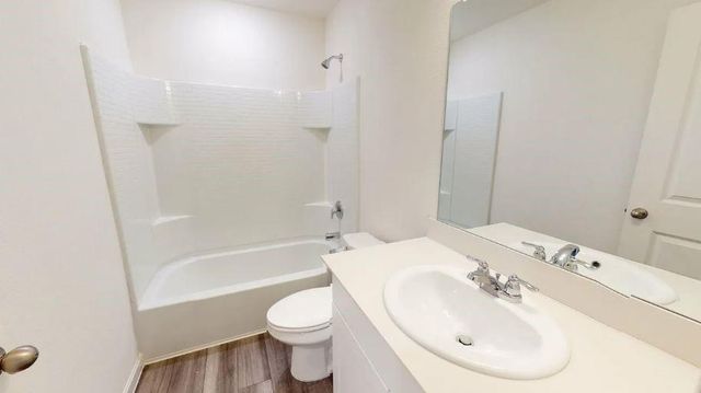 335 Enforcer LOOP, Jarrell, TX 76537