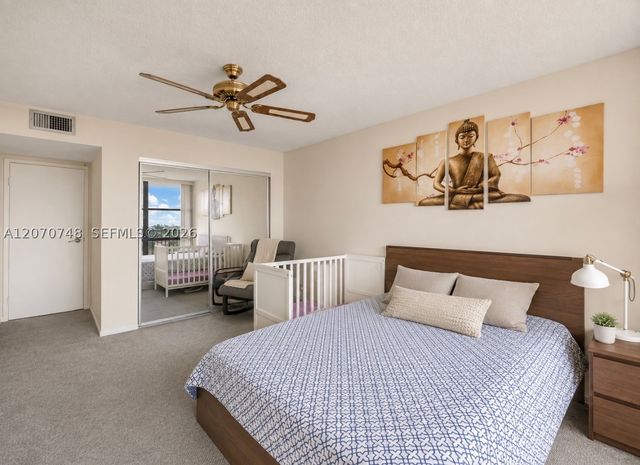 1000 Parkview Dr 715, Hallandale Beach, FL 33009