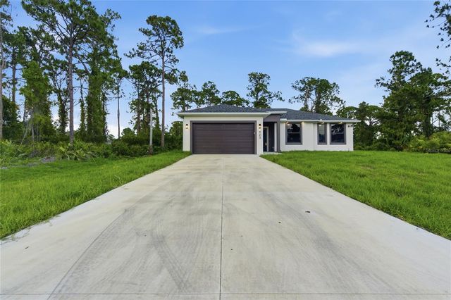 923 MILWAUKEE BOULEVARD, Lehigh Acres, FL 33974