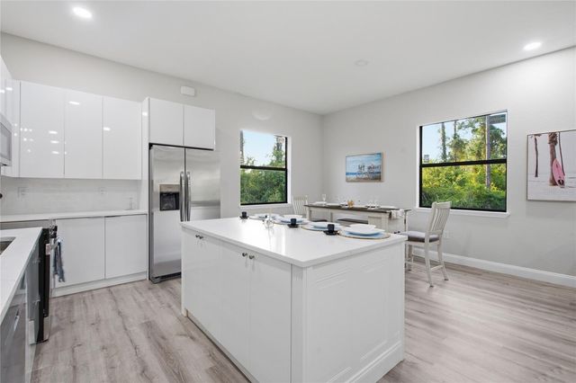 923 MILWAUKEE BOULEVARD, Lehigh Acres, FL 33974
