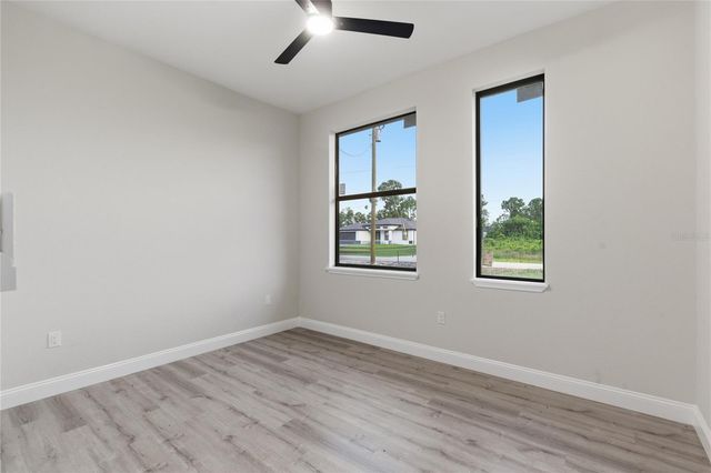 923 MILWAUKEE BOULEVARD, Lehigh Acres, FL 33974