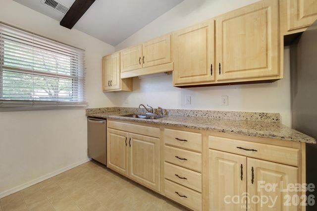 1424 Standish Place, Charlotte, NC 28216