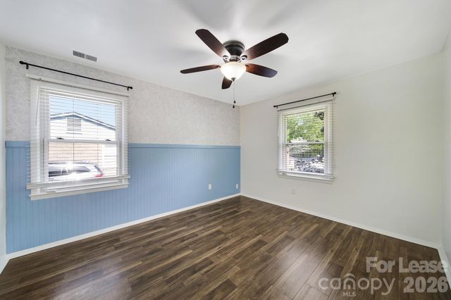 1424 Standish Place, Charlotte, NC 28216
