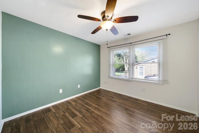 1424 Standish Place, Charlotte, NC 28216