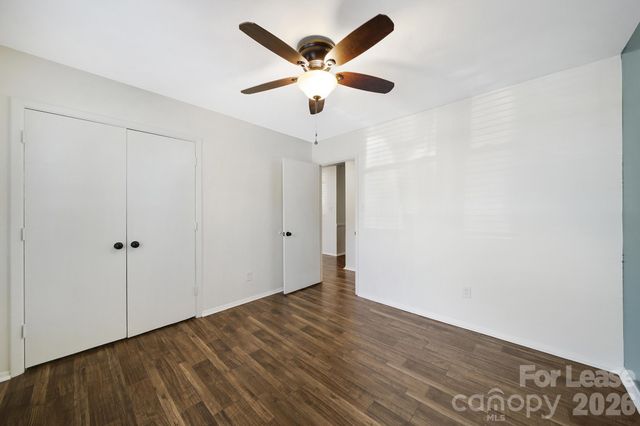 1424 Standish Place, Charlotte, NC 28216