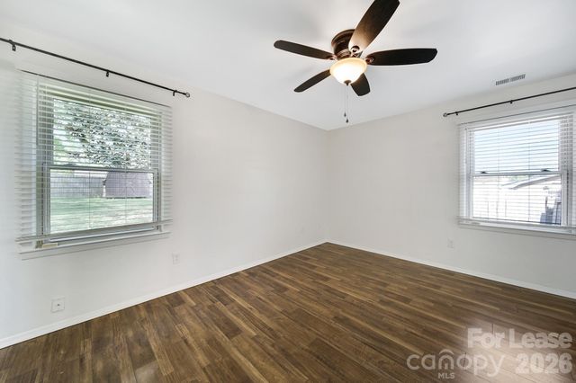 1424 Standish Place, Charlotte, NC 28216