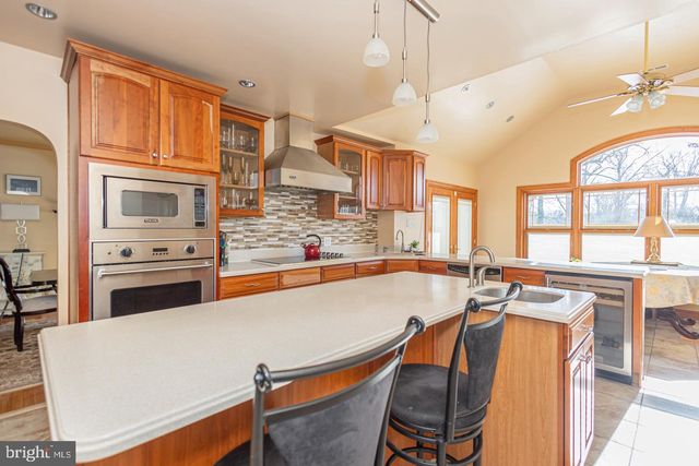 612 DOUBLE WOODS RD, Langhorne, PA 19047