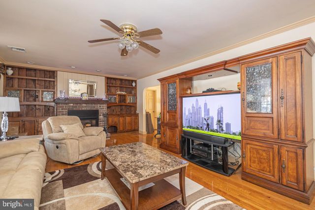 612 DOUBLE WOODS RD, Langhorne, PA 19047