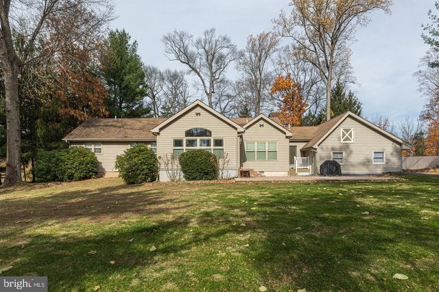 612 DOUBLE WOODS RD, Langhorne, PA 19047