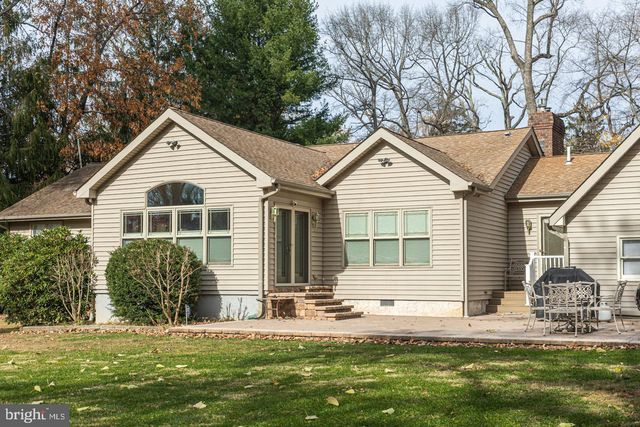 612 DOUBLE WOODS RD, Langhorne, PA 19047