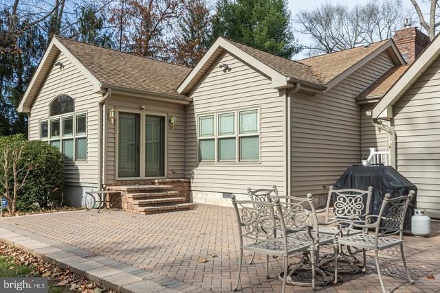 612 DOUBLE WOODS RD, Langhorne, PA 19047