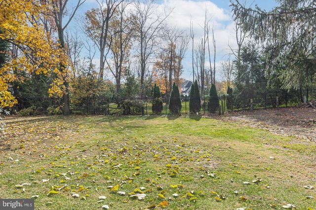 612 DOUBLE WOODS RD, Langhorne, PA 19047