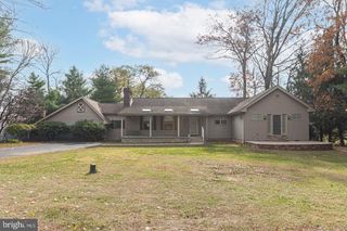 612 DOUBLE WOODS RD, Langhorne, PA 19047