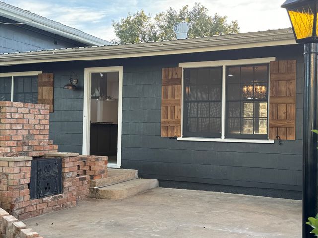 915 Old stephenville road, Hico, TX 76457