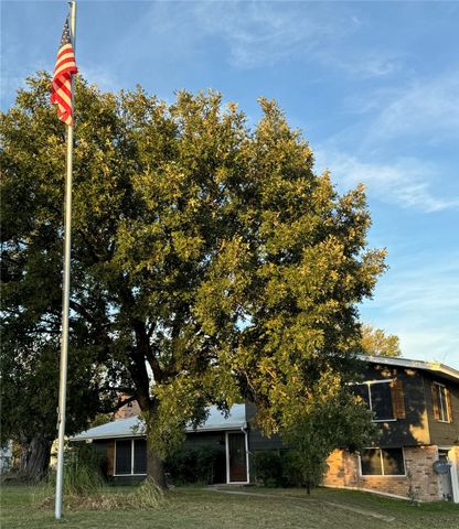 915 Old stephenville road, Hico, TX 76457