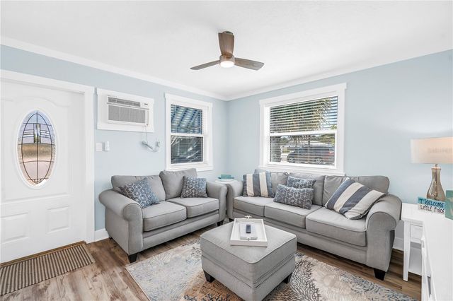 6892 GULF WINDS DRIVE 1, St Pete Beach, FL 33706