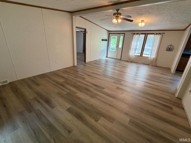 110 E Old Petersburg Road, Princeton, IN 47670