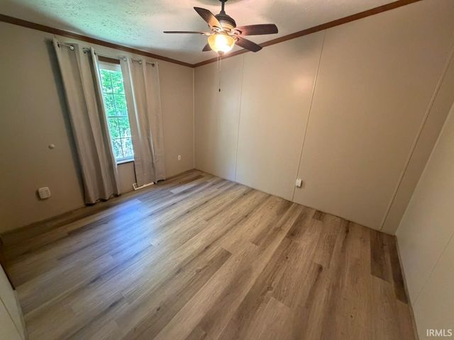110 E Old Petersburg Road, Princeton, IN 47670