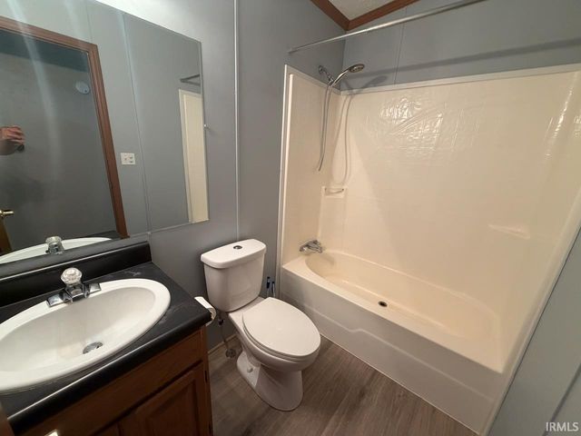 110 E Old Petersburg Road, Princeton, IN 47670