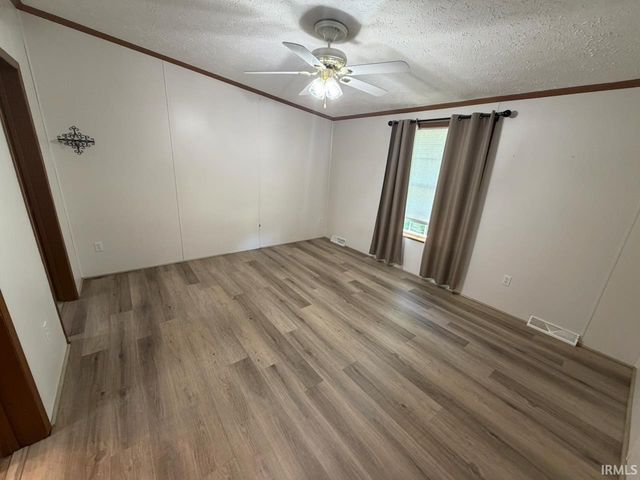 110 E Old Petersburg Road, Princeton, IN 47670