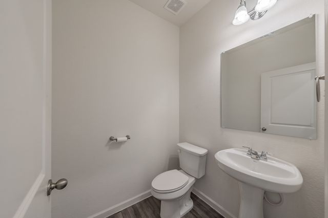 1 Winship Drive, Edgecliff Village, TX 76134