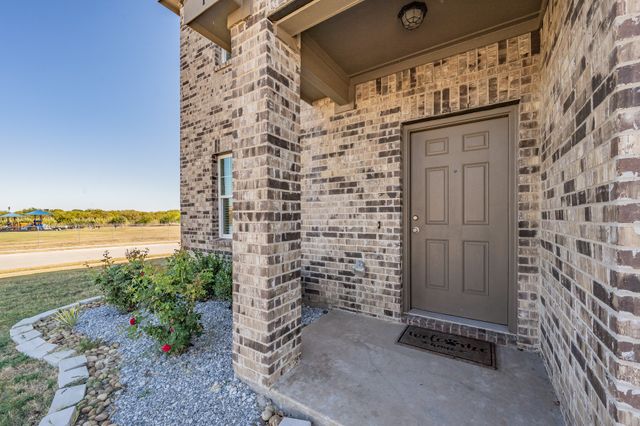 1 Winship Drive, Edgecliff Village, TX 76134