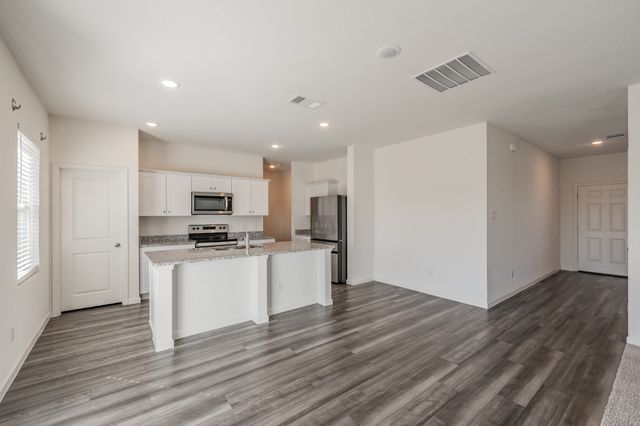 1 Winship Drive, Edgecliff Village, TX 76134