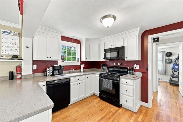 59 Piper Rd, West Springfield, MA 01089
