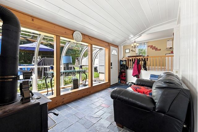 59 Piper Rd, West Springfield, MA 01089