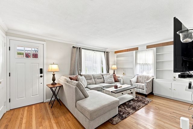 59 Piper Rd, West Springfield, MA 01089