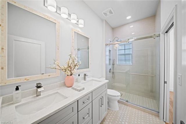 878 Vistana CIR, Naples, FL 34119