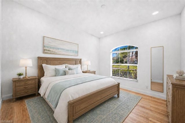 878 Vistana CIR, Naples, FL 34119