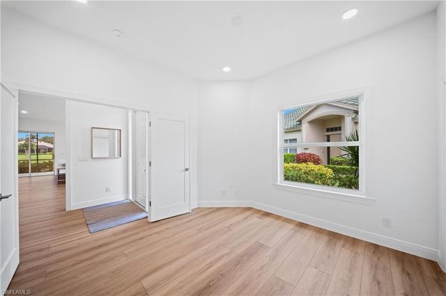 878 Vistana CIR, Naples, FL 34119
