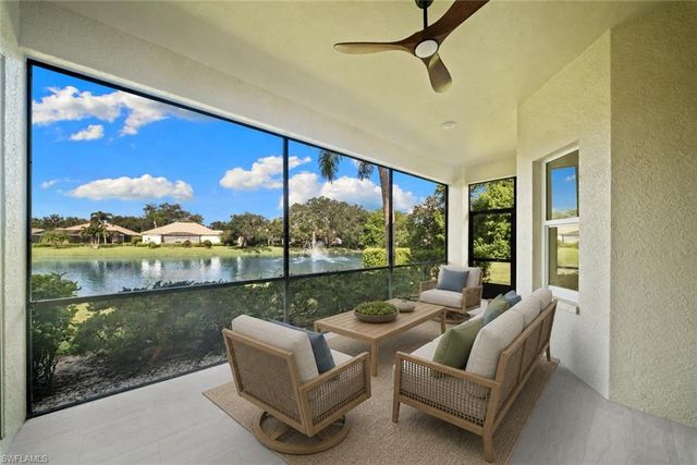 878 Vistana CIR, Naples, FL 34119