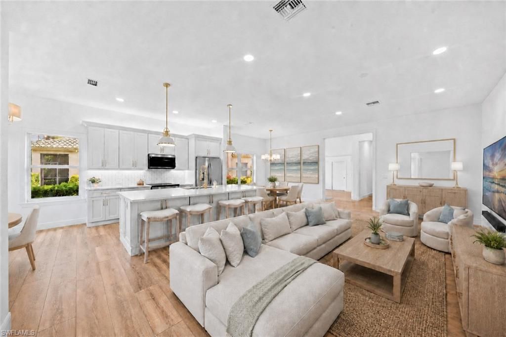 878 Vistana CIR, NAPLES, FL 34119 — photo 5