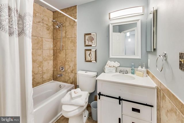 6730 MOUNTAIN LAKE PL, Capitol Heights, MD 20743