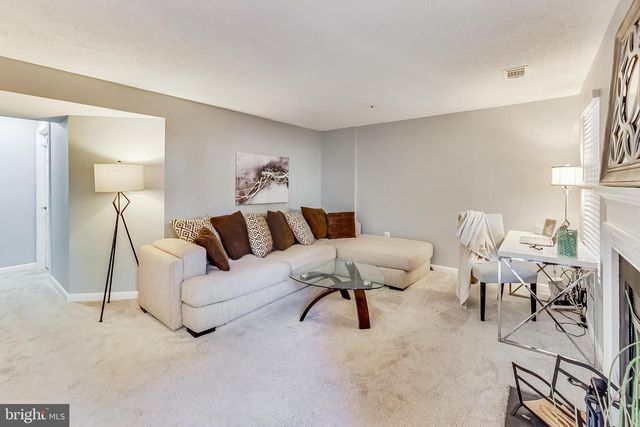 6730 MOUNTAIN LAKE PL, Capitol Heights, MD 20743