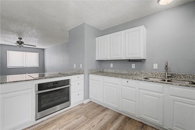 348 N 14th Street, Rogers, AR 72756