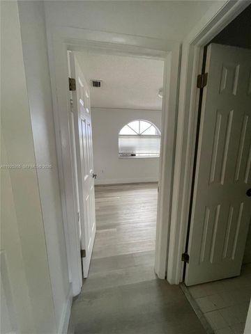 3375 W 76th Street 211, Hialeah, FL 33018