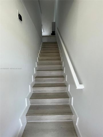 3375 W 76th Street 211, Hialeah, FL 33018