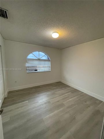 3375 W 76th Street 211, Hialeah, FL 33018