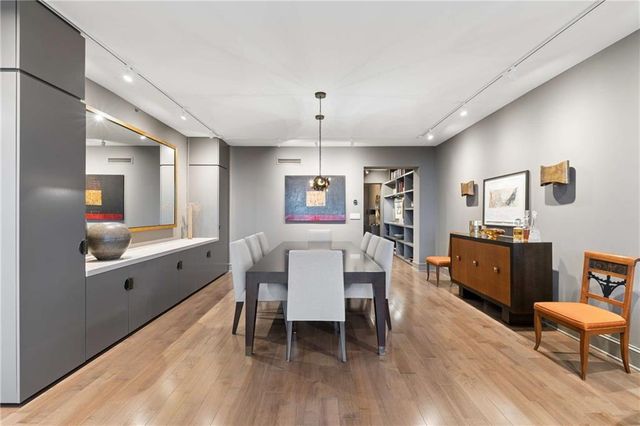 2660 Peachtree Road NW 28F, Atlanta, GA 30305