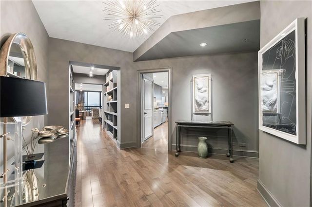 2660 Peachtree Road NW 28F, Atlanta, GA 30305