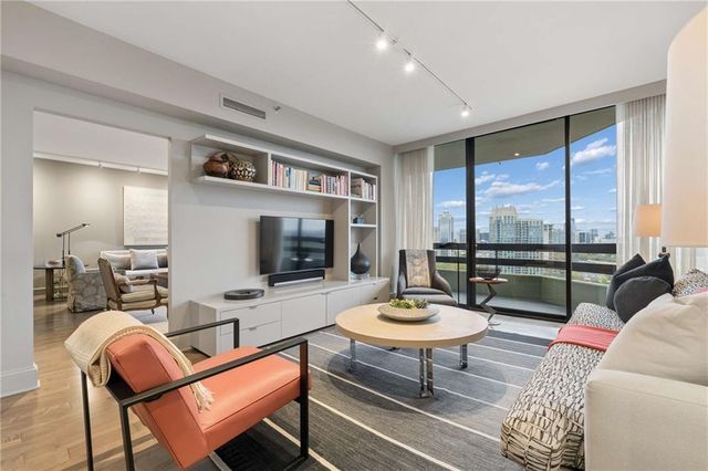 2660 Peachtree Road NW 28F, Atlanta, GA 30305