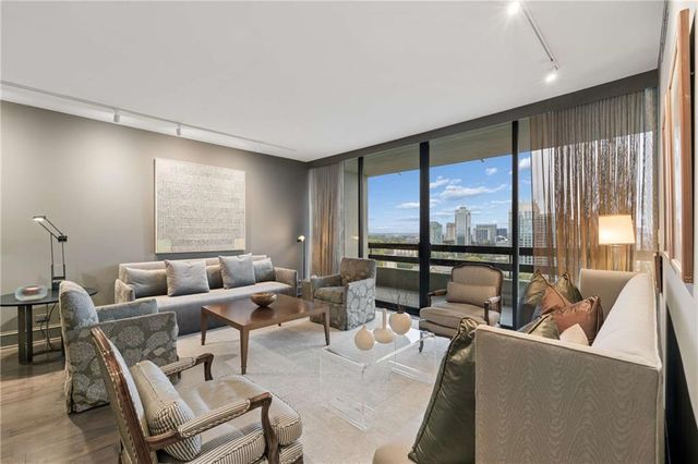 2660 Peachtree Road NW 28F, Atlanta, GA 30305