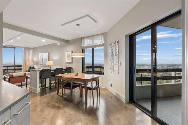 2660 Peachtree Road NW 28F, Atlanta, GA 30305