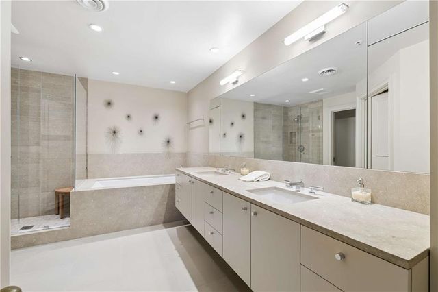 2660 Peachtree Road NW 28F, Atlanta, GA 30305