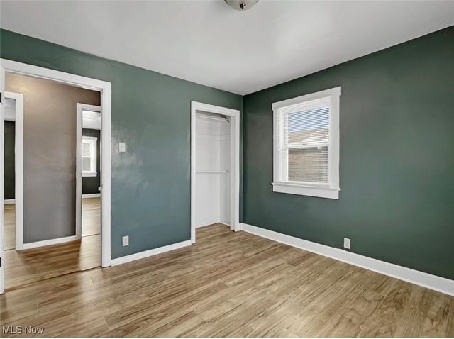 4242 Mccartney Road, Lowellville, OH 44436