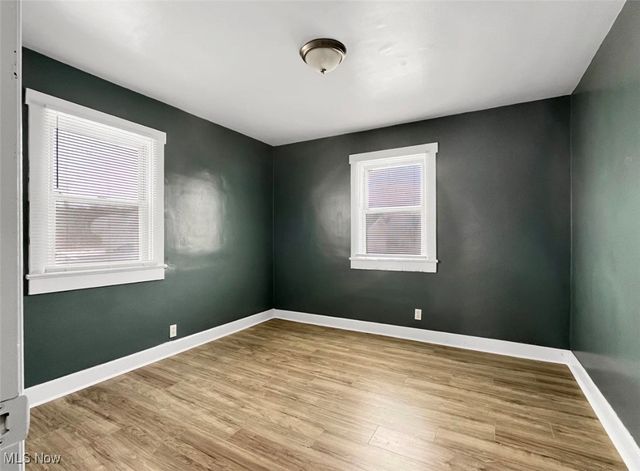 4242 Mccartney Road, Lowellville, OH 44436