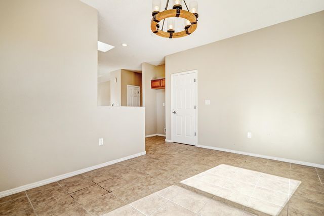 1910 Camino Cancun, Los Lunas, NM 87031